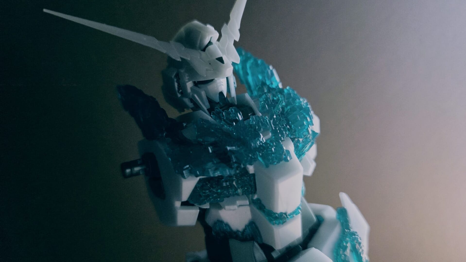 プレミアムバンダイ限定MG「1/100 ユニコーンガンダム3号機 フェネクス